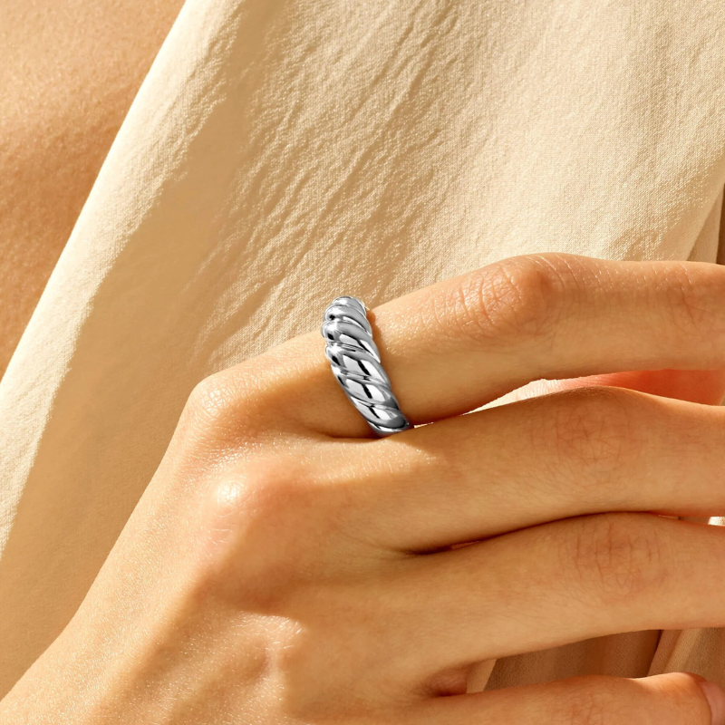 Croissant Ring | White Gold 14k