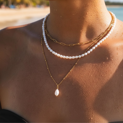 Ornate Pearl Pendant Necklace