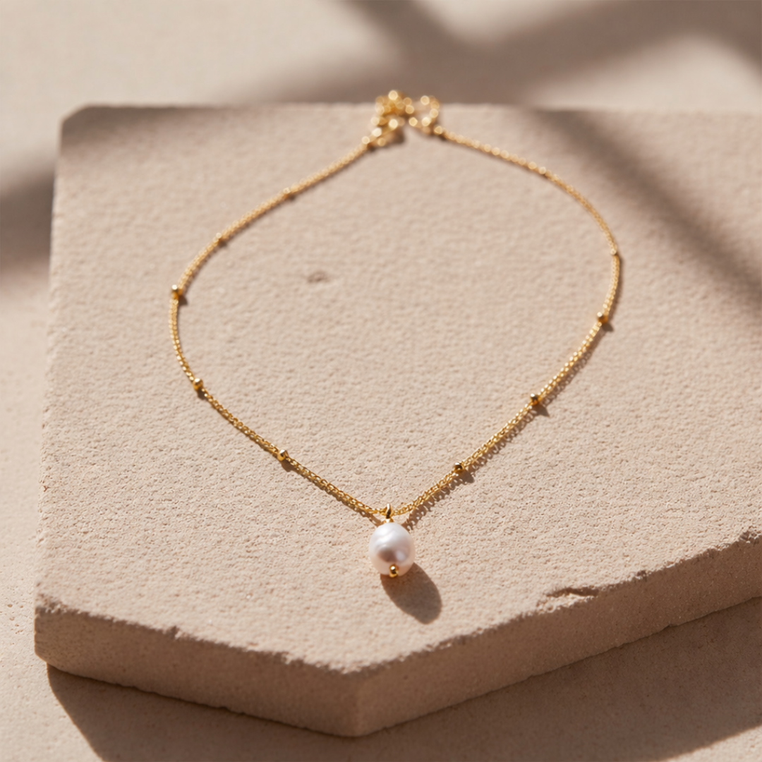Ornate Pearl Pendant Necklace