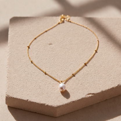 Ornate Pearl Pendant Necklace