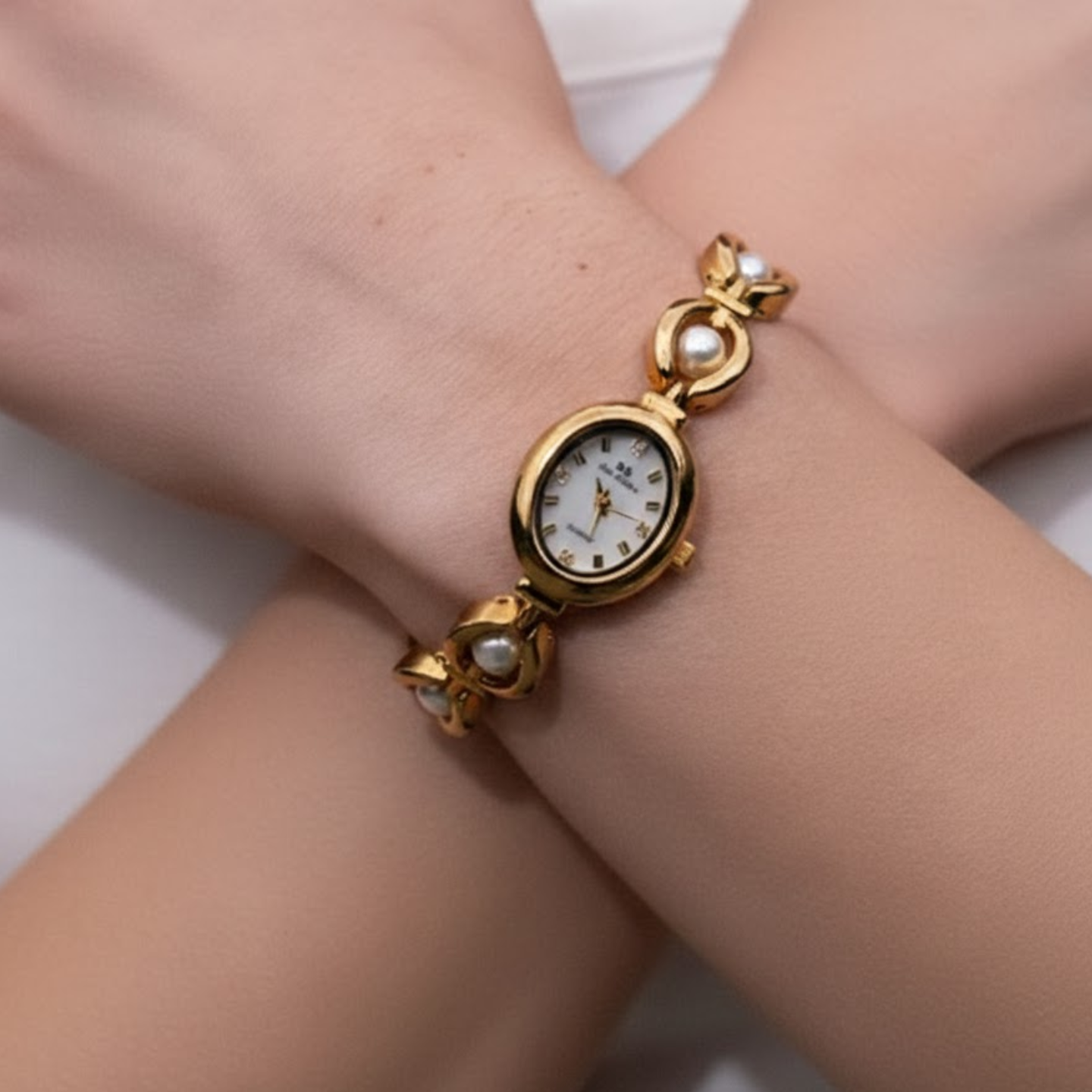 Aurel Pearl Watch