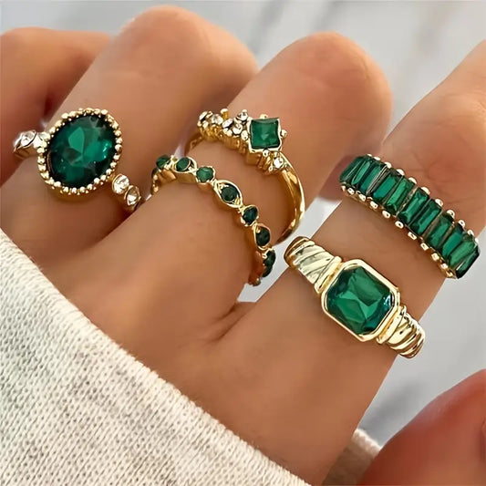 Zarina Exquisite Emerald Ring Set | Gold 18k