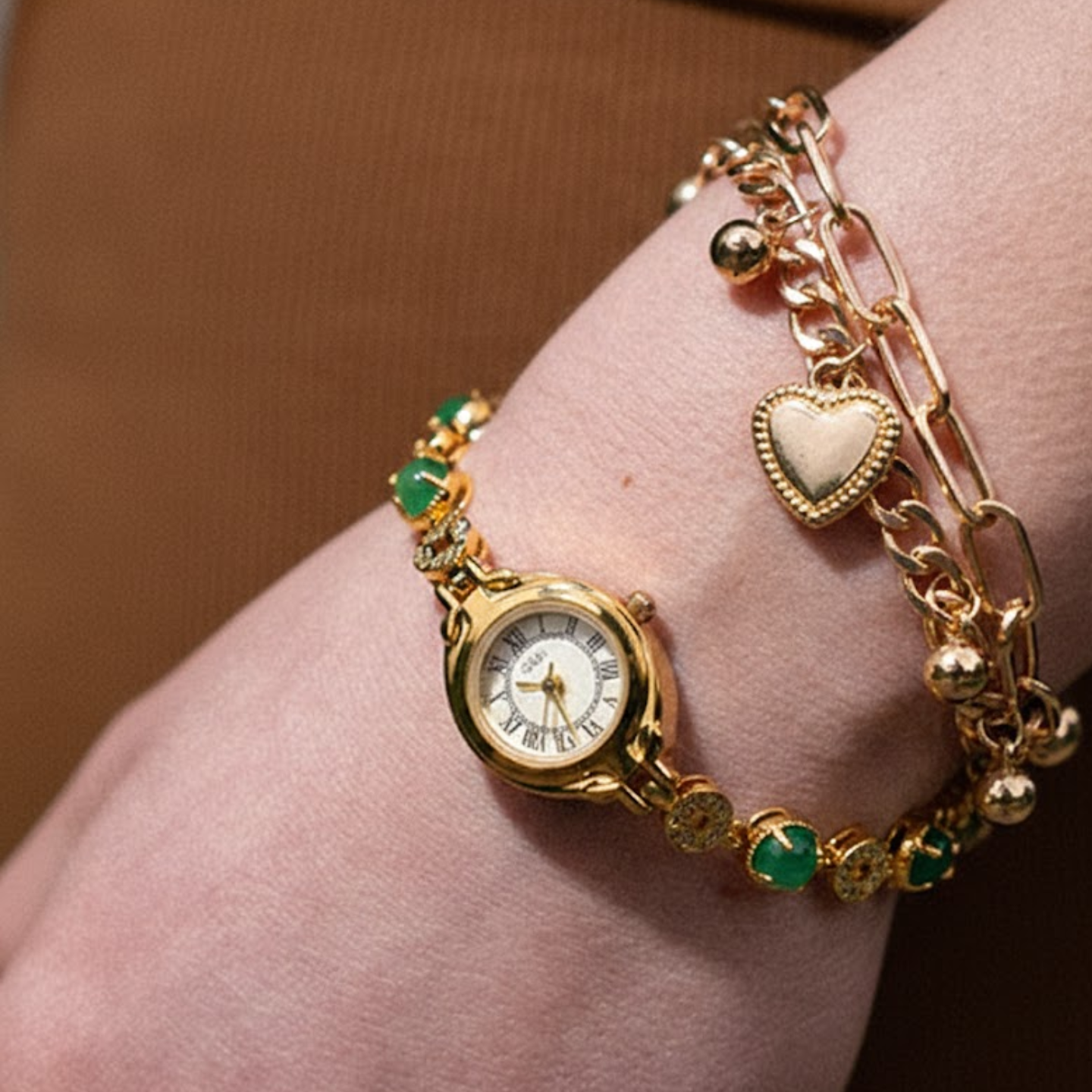 Amira Watch