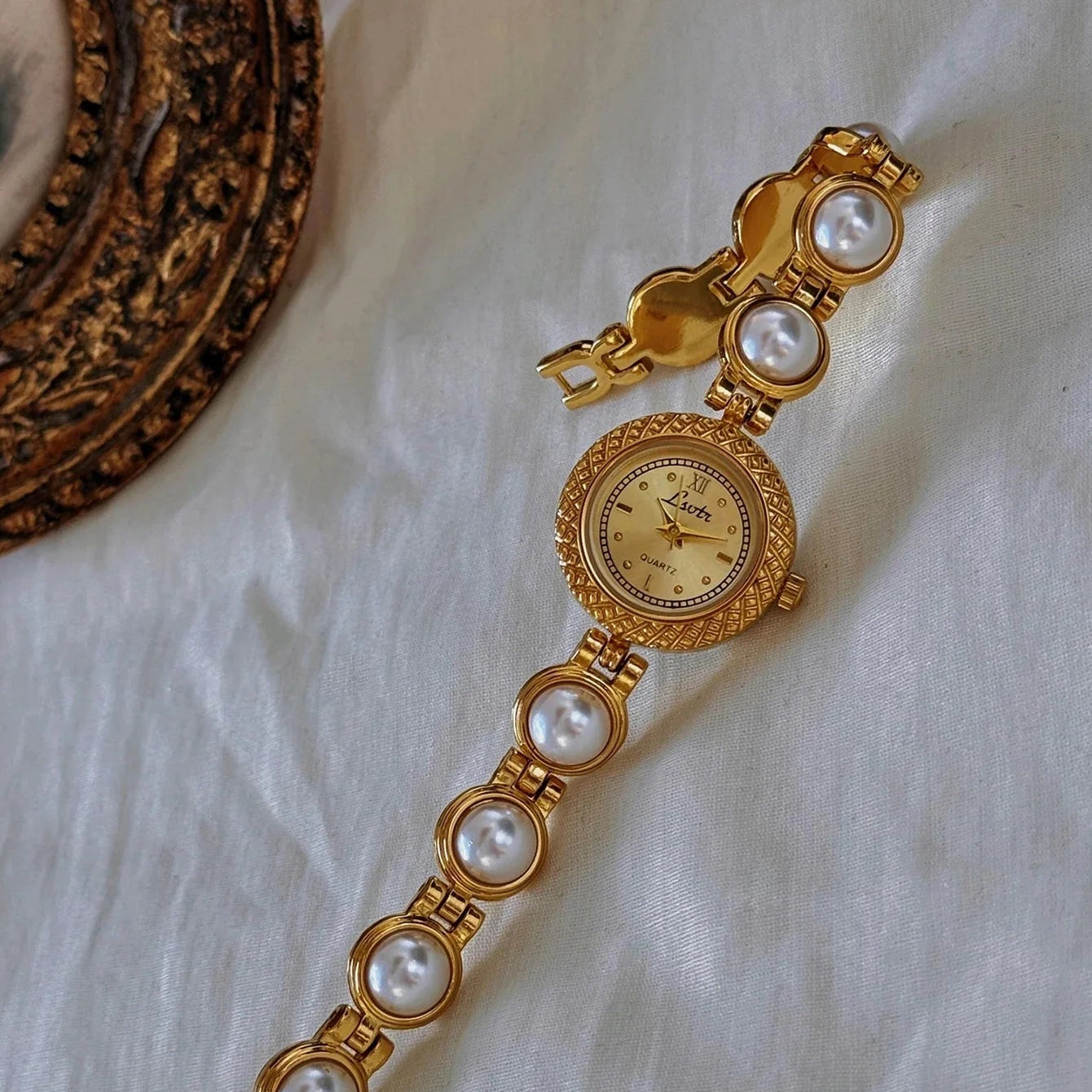 Anara Pearl Elegance Watch