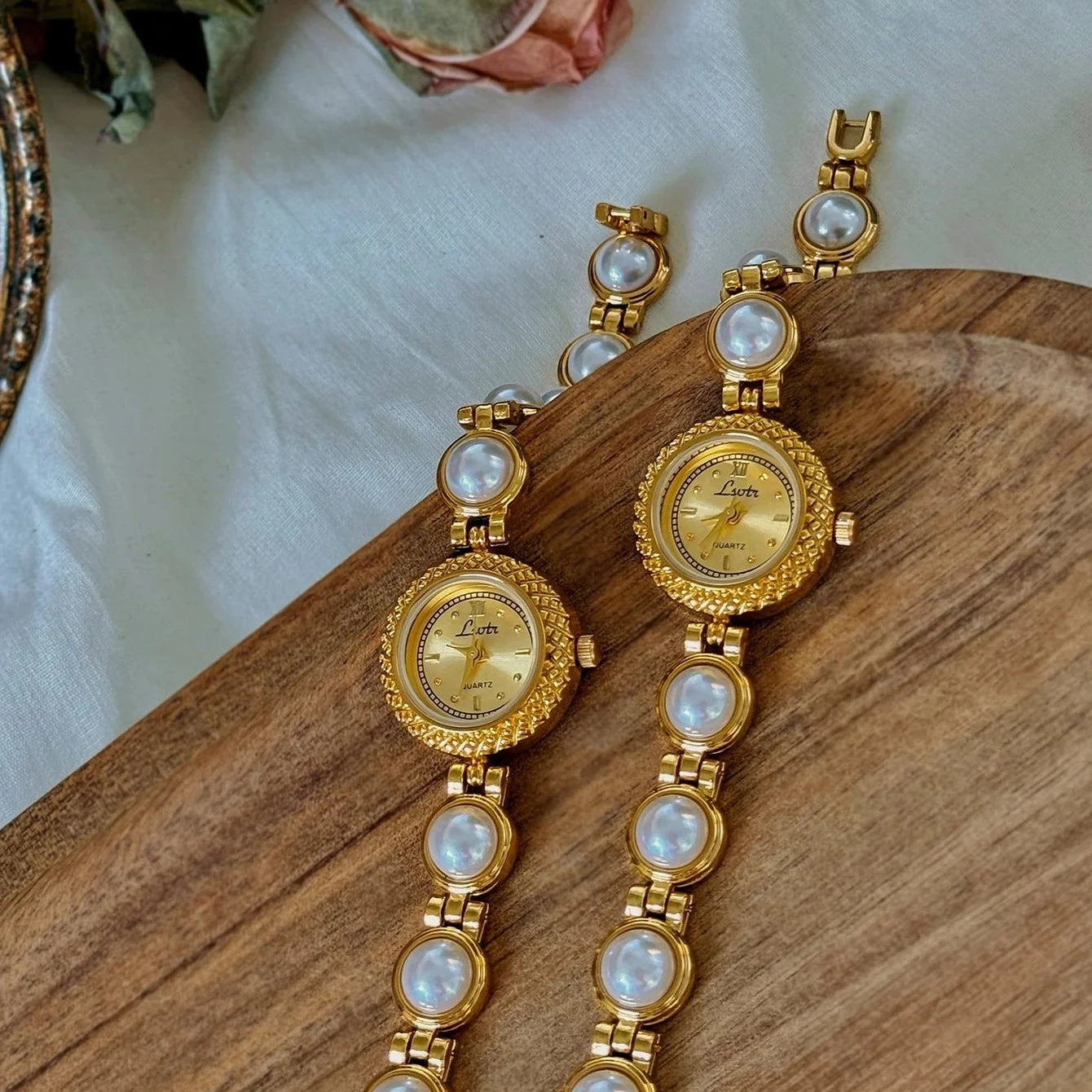 Anara Pearl Elegance Watch