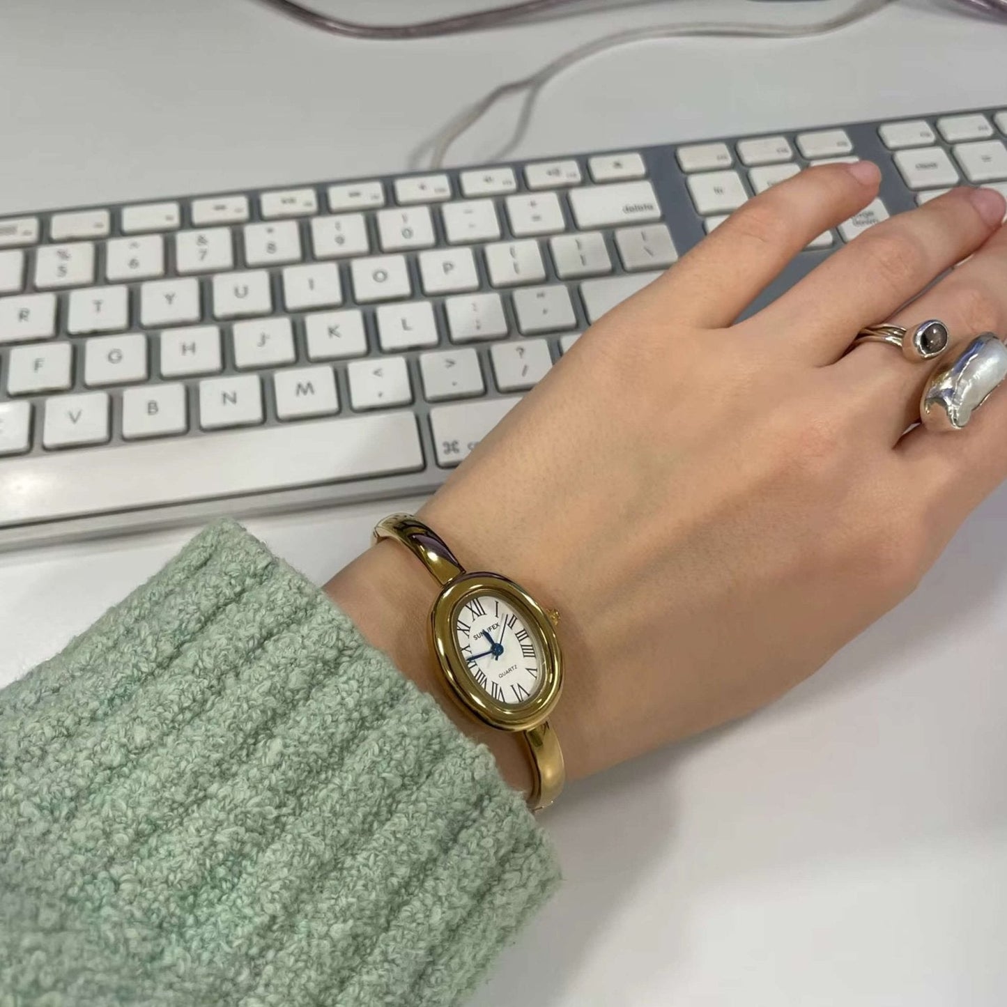 Juliet Vintage Bangle Watch