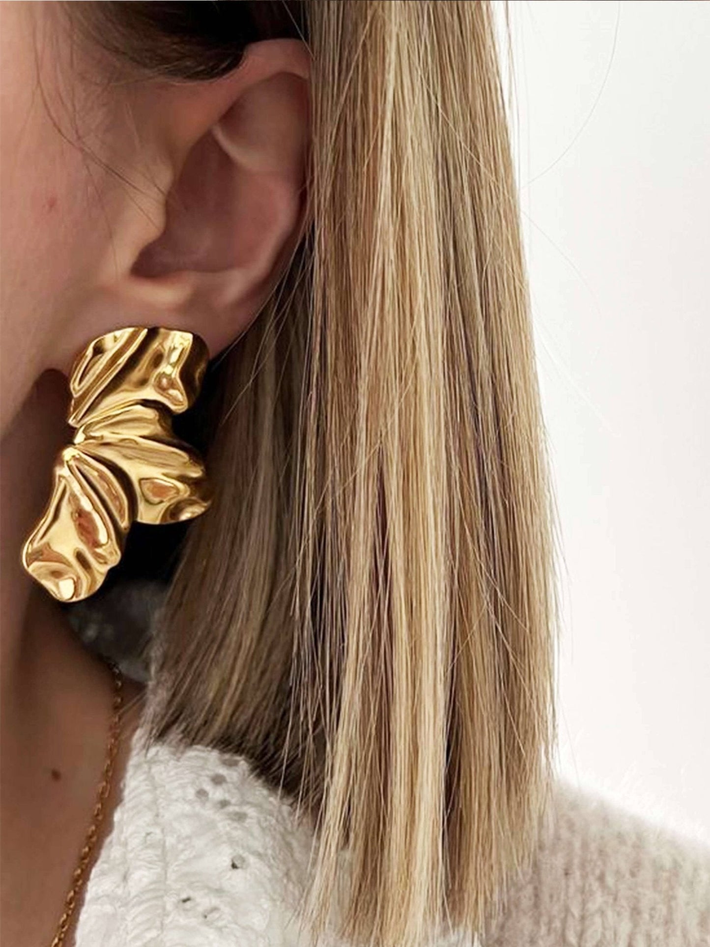 Mia Bloom Petal Earrings