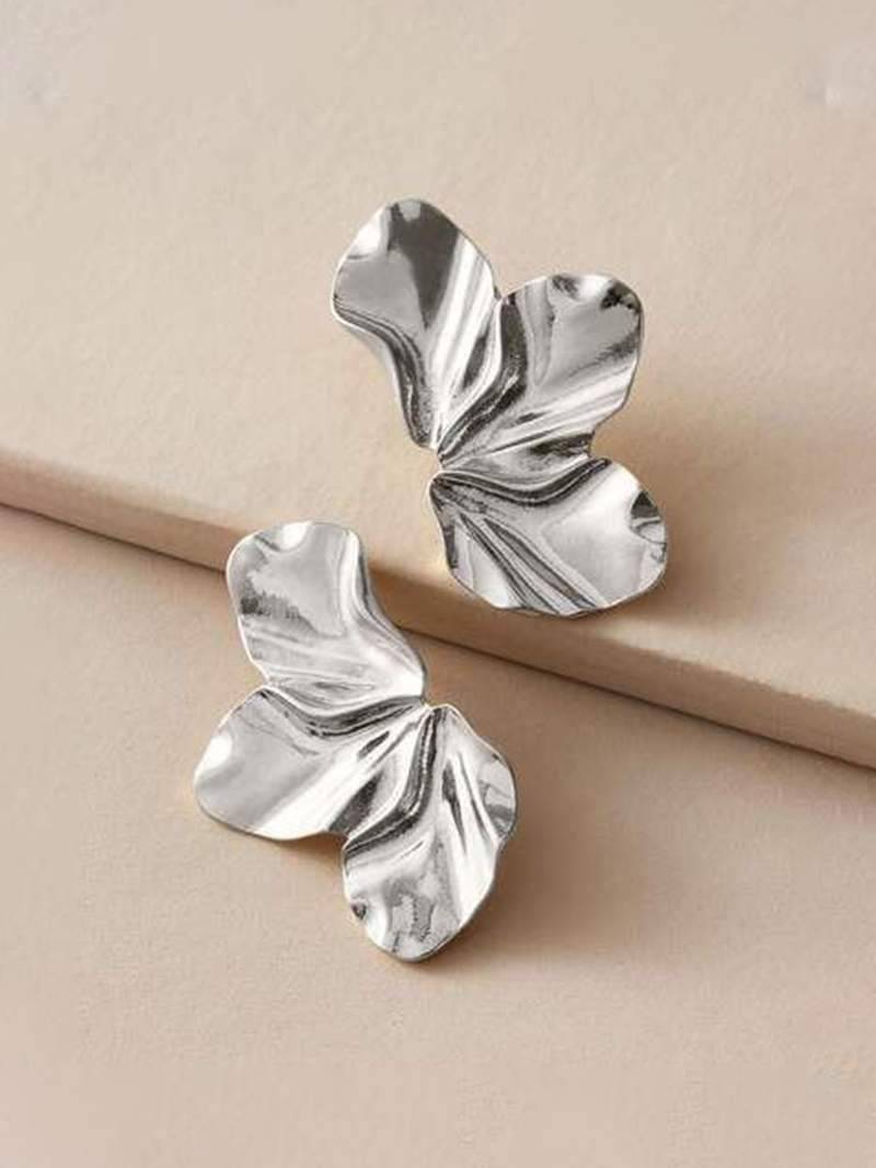 Mia Bloom Petal Earrings
