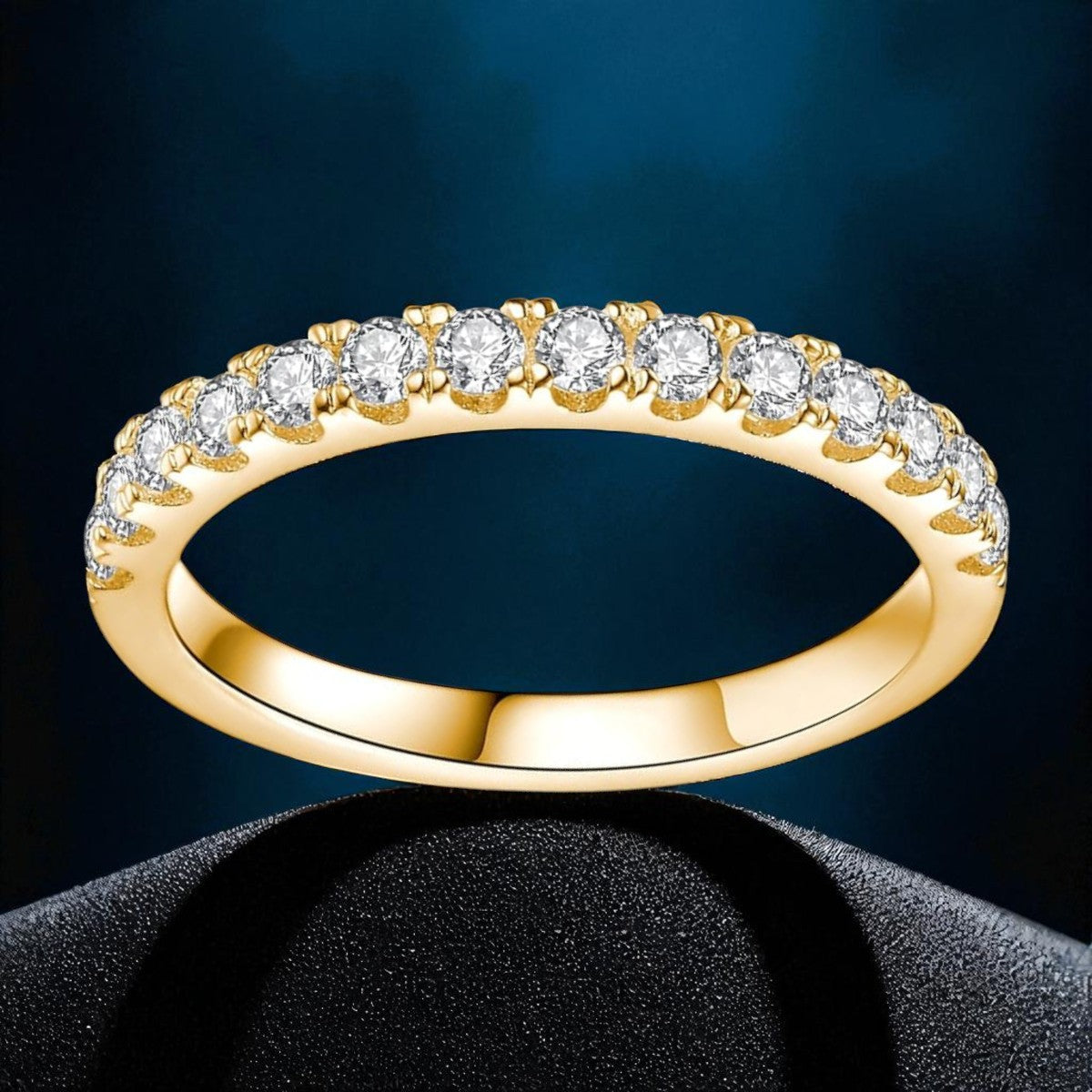 Moissanite Wedding Band | Gold 18K