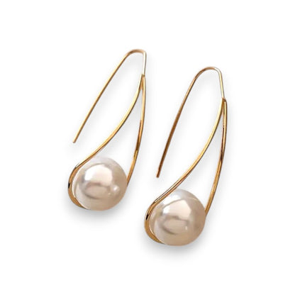 Elegant Pearl Dangling Earrings | Gold 14k