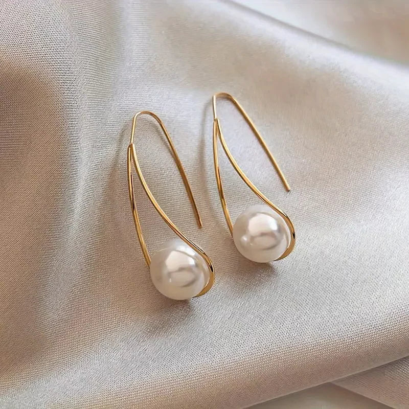 Elegant Pearl Dangling Earrings | Gold 14k