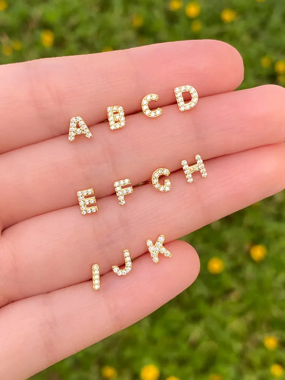 Initial Earring 1pc | White Gold 16k